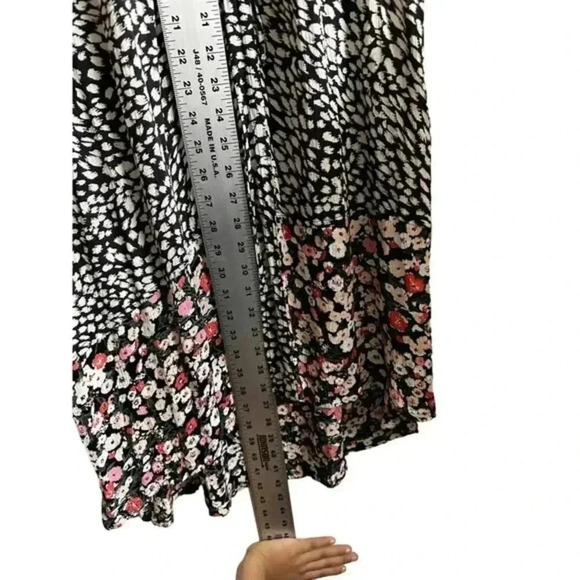 Billabong Womens Maxi Dress Black & White Print Floral Hem Elastic‎ Waist Size M - Picture 6 of 9